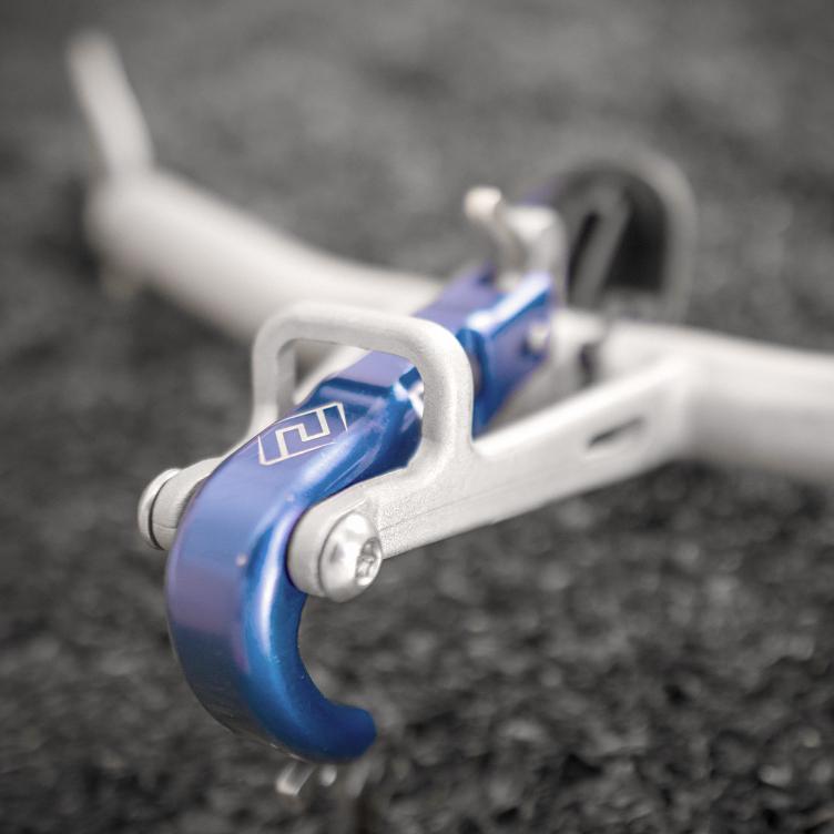 Patrik - Free Fall Hook